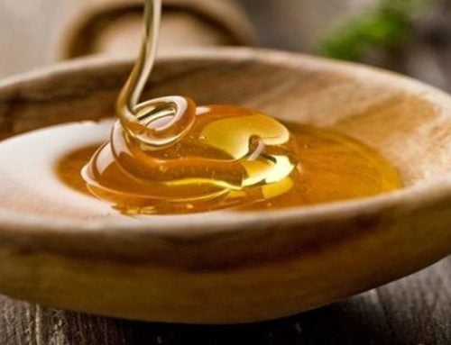 La miel de Manuka , un potente nutriente para el cuero cabelludo y el cabello.